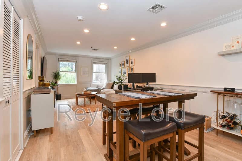 Hoboken Condo: 219 Willow Ave