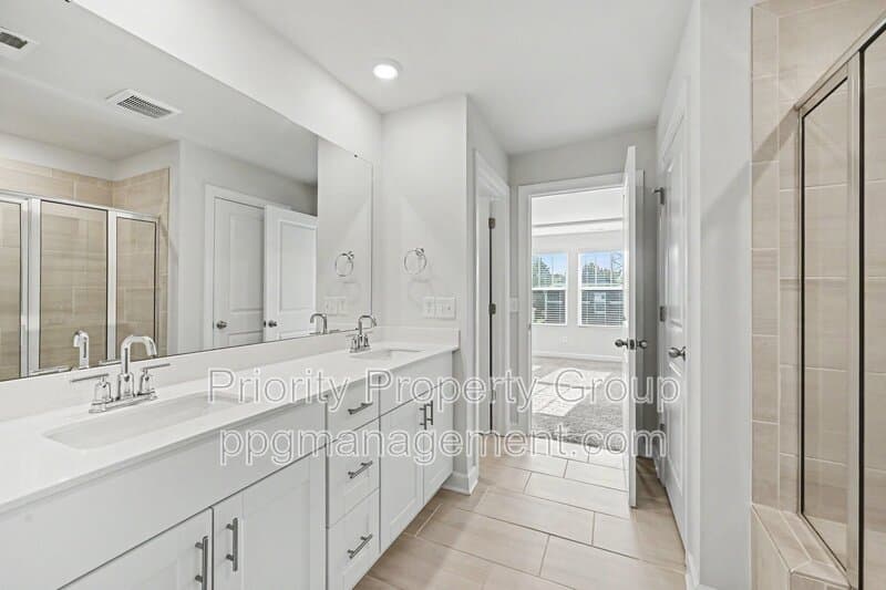 Charlotte House: 13112 Kenworth Road