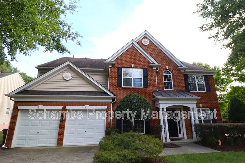 Cary House: 308 Marble Glow Ct
