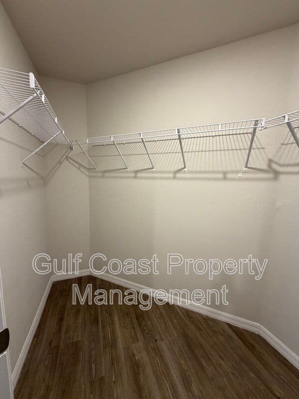 Englewood Condo: 10162 Tramore Ave
