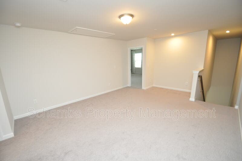 Apex Townhome: 1107 Doe Blossom Ln