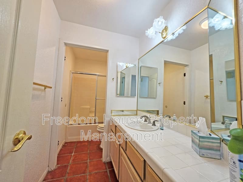 Pahrump House: 2060 River Plate Drive