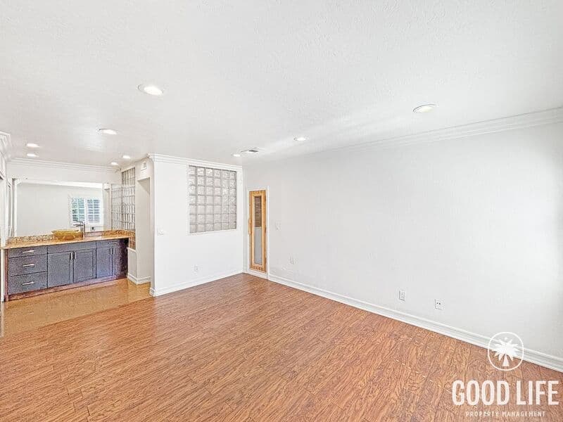 Spring Valley House: 10194 Diamond Head Ct