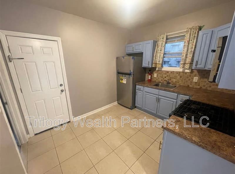 Newark Condo: 104 South 12th Street - 2