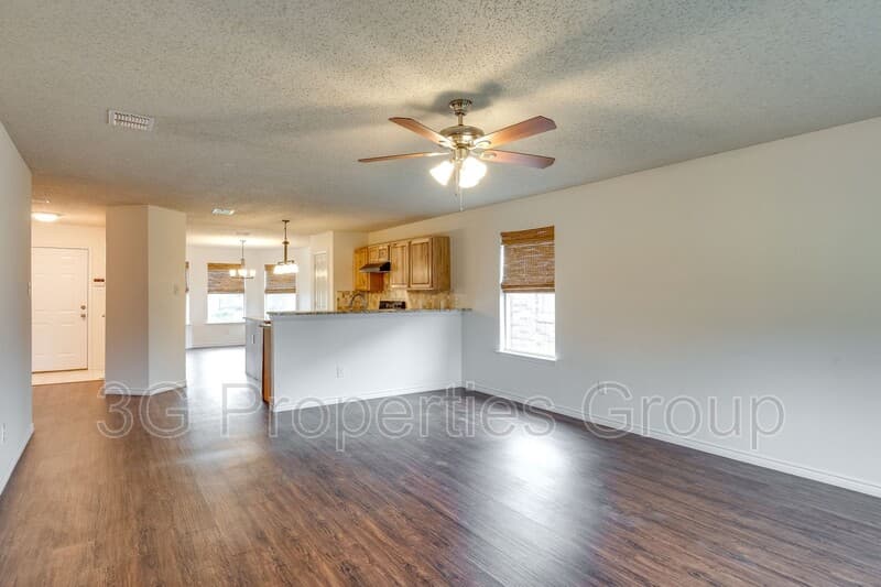 Little Elm House: 1561 Knottingham Drive