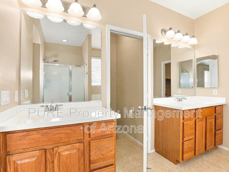 Laveen House: 7132 W Irwin Ave