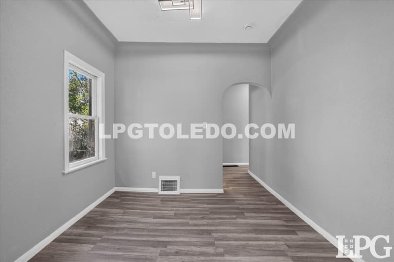 Toledo Condo: 804 2nd St.-1