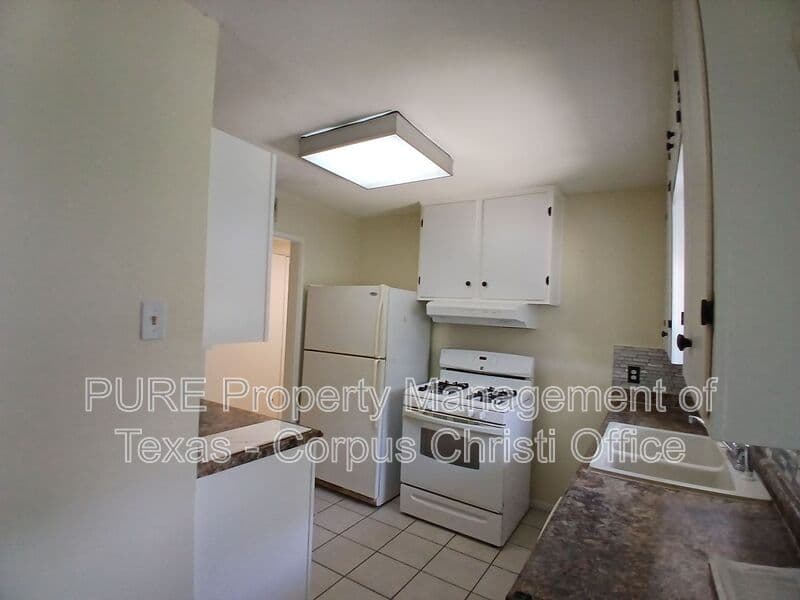 Corpus Christi House: 4701 Prinston Dr