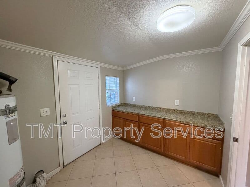 Sacramento House: 4200 35th St