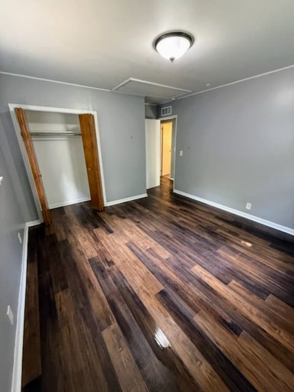 Lansing House: 3602 Marion Ave.
