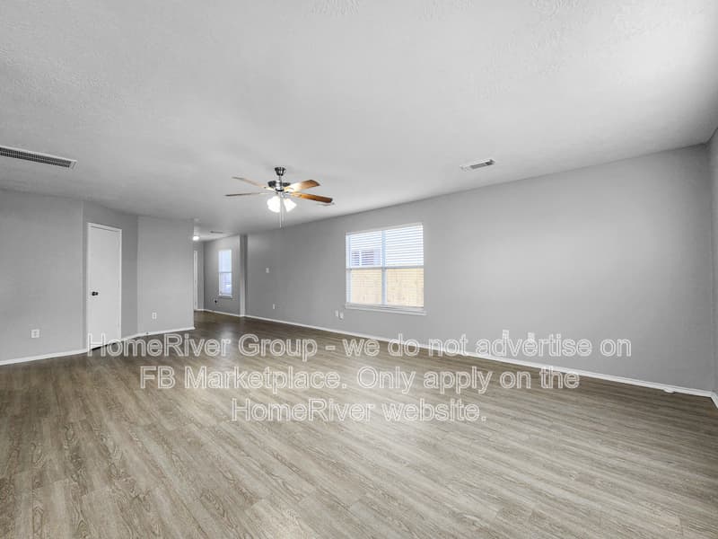 Houston House: 14218 Brunswick Point Ln