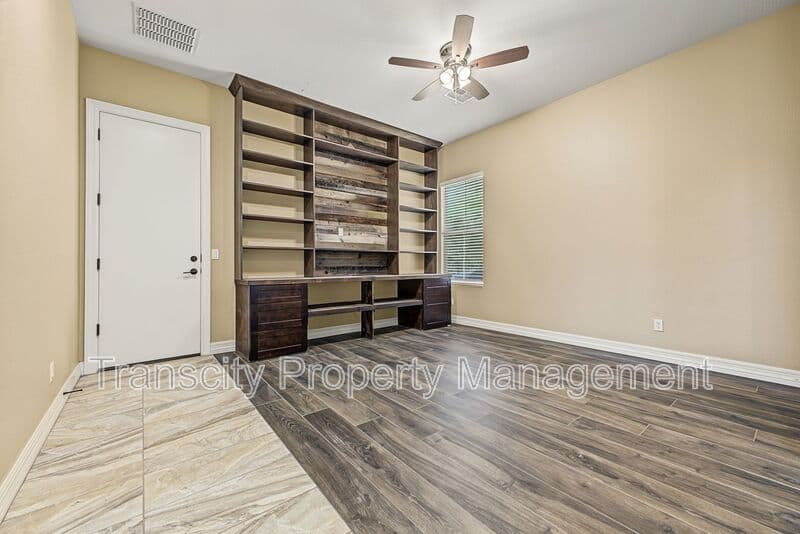 Mesa House: 4943 S Pulse Ter