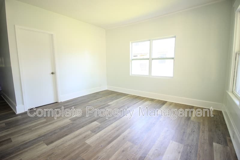 Birmingham House: 1629 Woodland Avenue Southwest