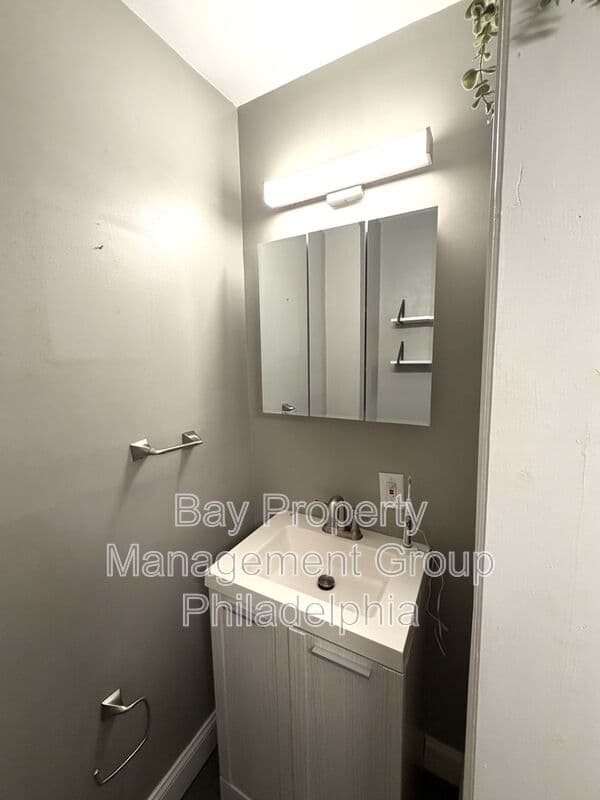 Philadelphia House: 2614 Ingersoll St