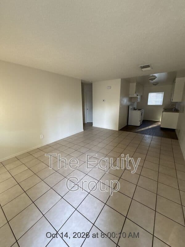 Corcoran Condo: 2004 North Ave