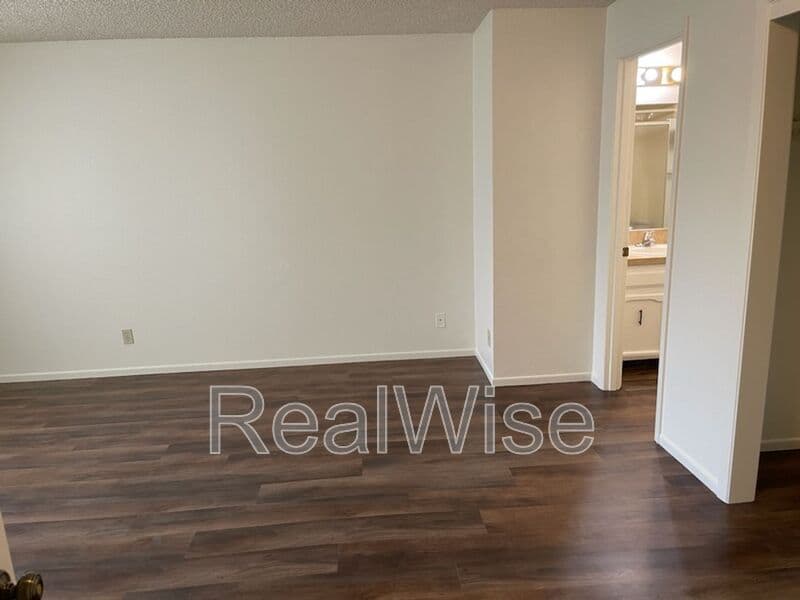 Keizer Townhome: 4282 Meadowbrook Court NE