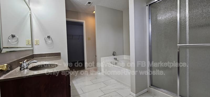 Fishers House: 14252 Orange Blossom Trl