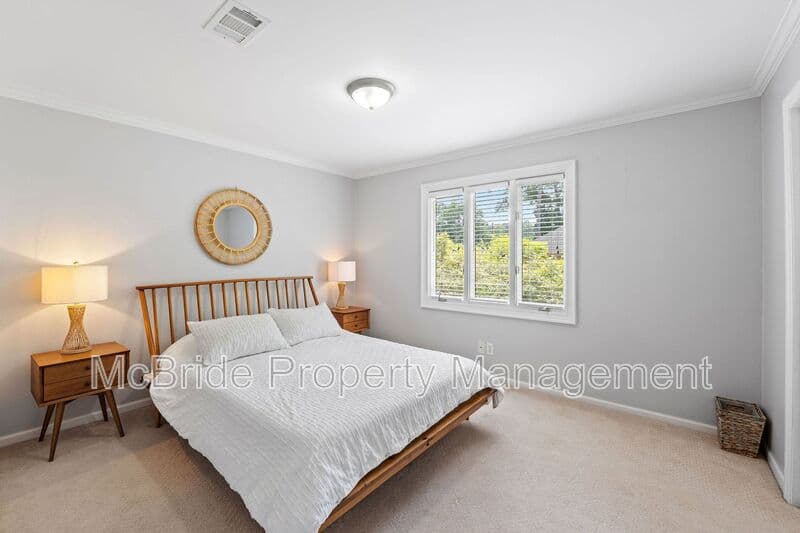 Augusta House: 3322 Wheeler Road