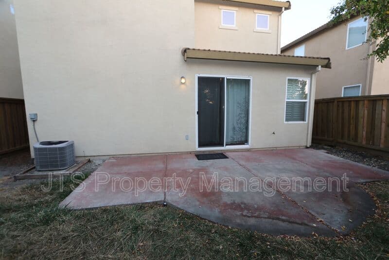West Sacramento House: 4046 Martis Street