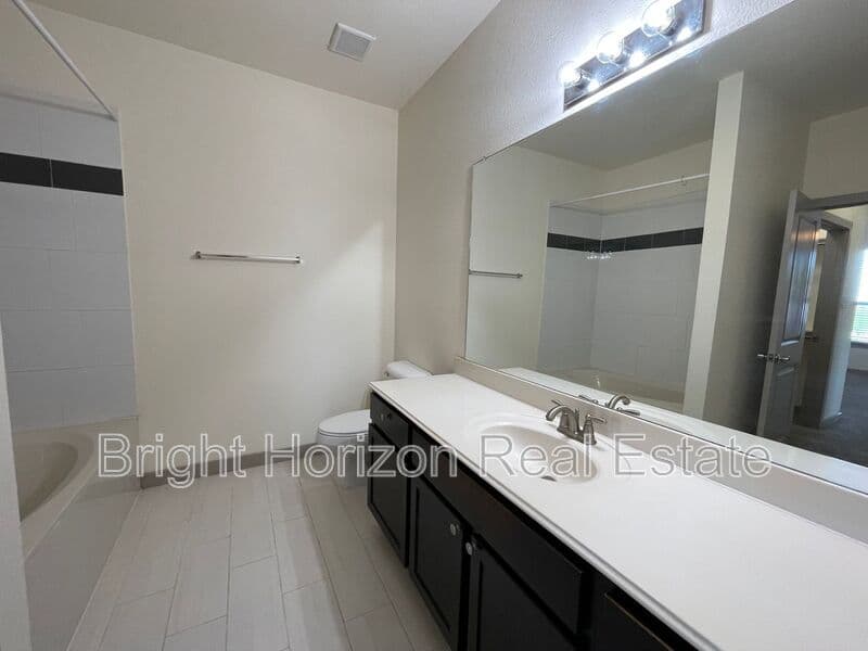 Hurst Condo: 3629 Valley Vista Drive