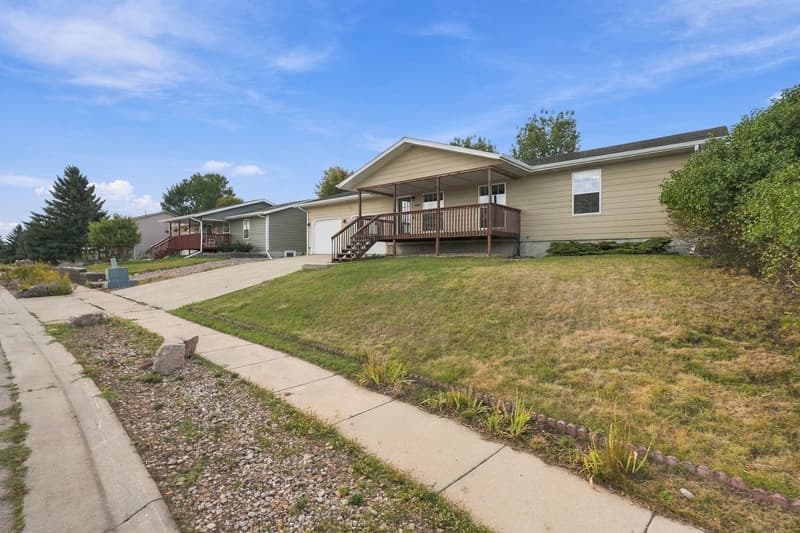 Spearfish House: 3403 12th Ave