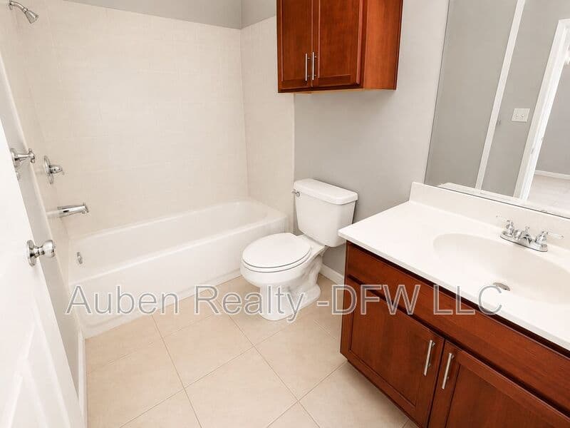Princeton House: 1109 Parkway Trail