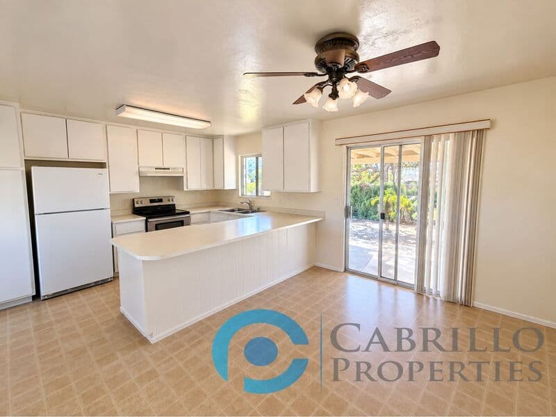 Chula Vista House: 1420 Hilltop Drive