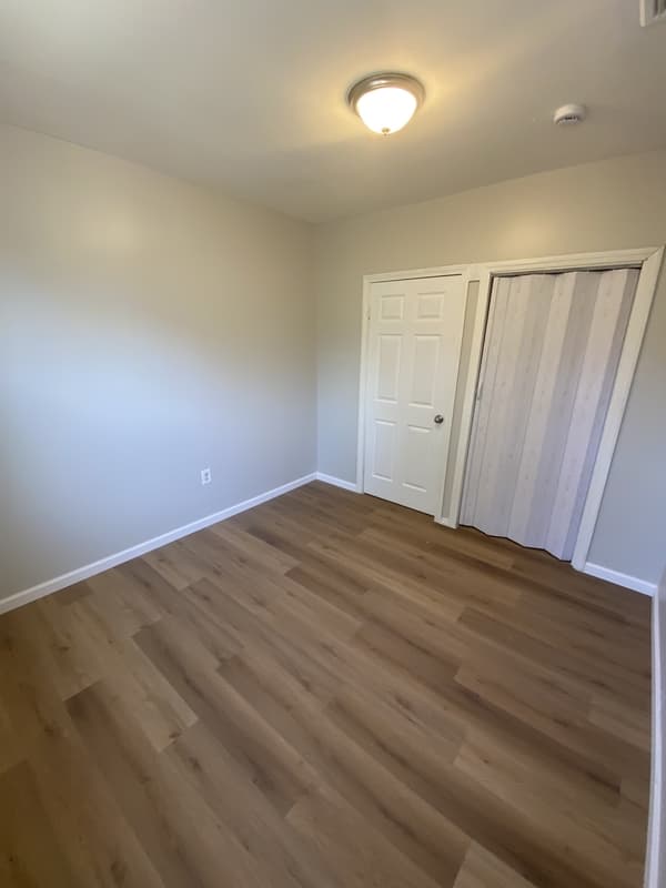 Hartford Condo: 12-20 Rockville Street - 14B