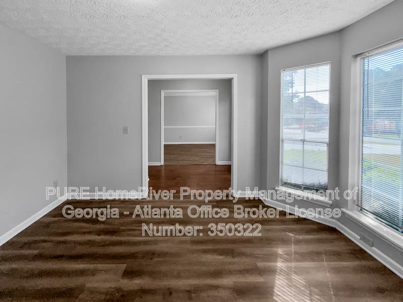 Riverdale House: 8432 Cedar Creek Rdg