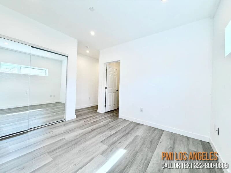 Los Angeles Condo: 1258 Leighton Avenue