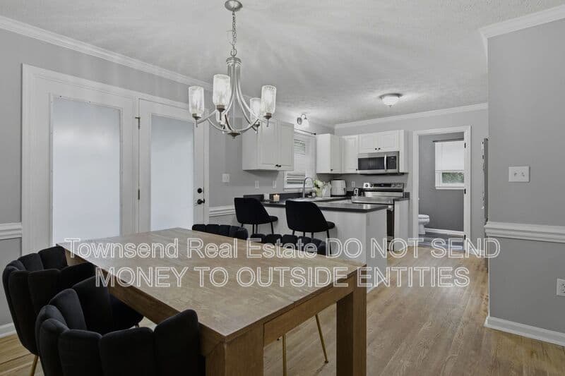 Fayetteville House: 2130 Hull Rd.