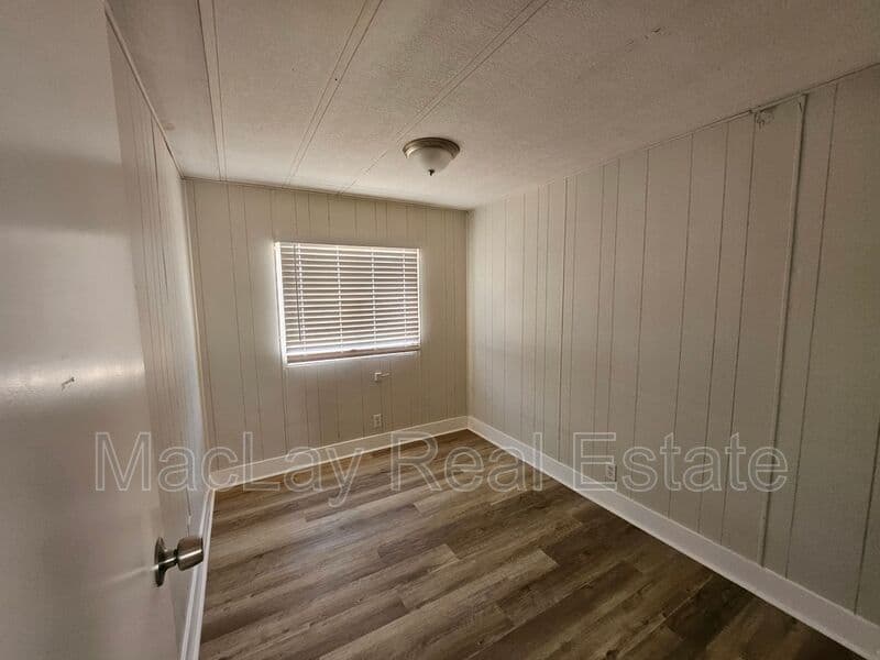 Casa Grande House: 1113 W. Corinthian Circle