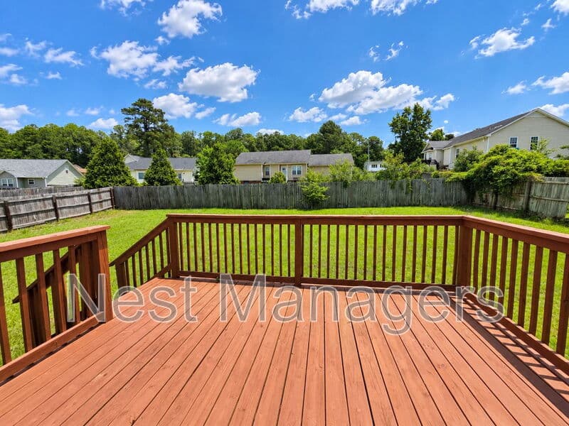 Fayetteville House: 4608 Crystobal Road