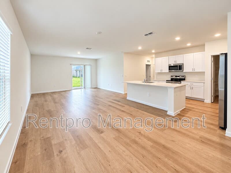 Parrish House: 7337 Rainbow Bay Place