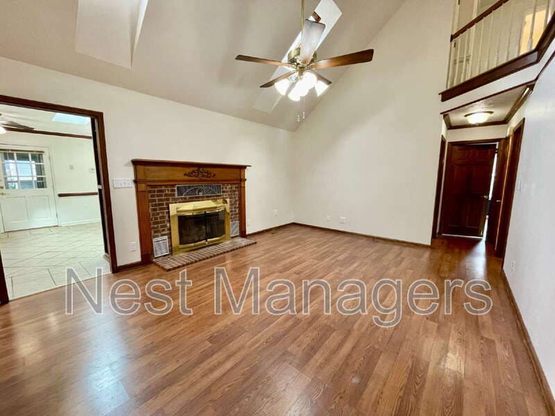 Fayetteville House: 5704 Kindley Dr