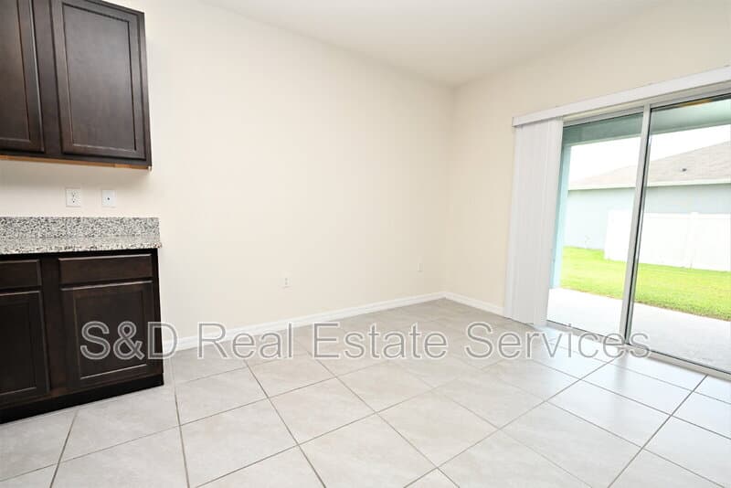 Lakeland House: 2548 Ryland Falls Drive