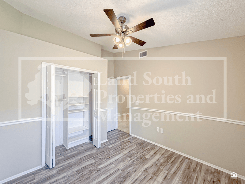 Lakeland House: 428 Emerald Cove Loop