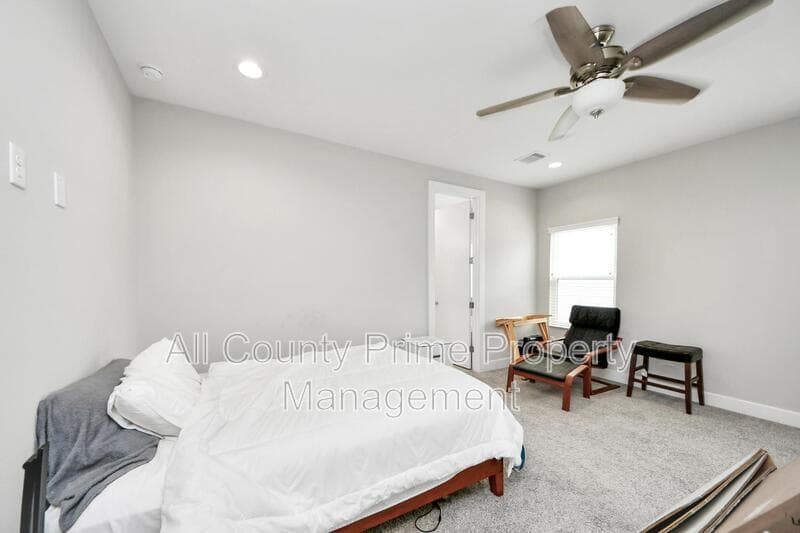 Houston House: 6715 Allegheny Street