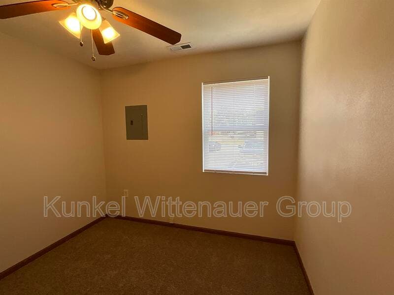 Swansea Condo: 1808-2 Jamestown Road