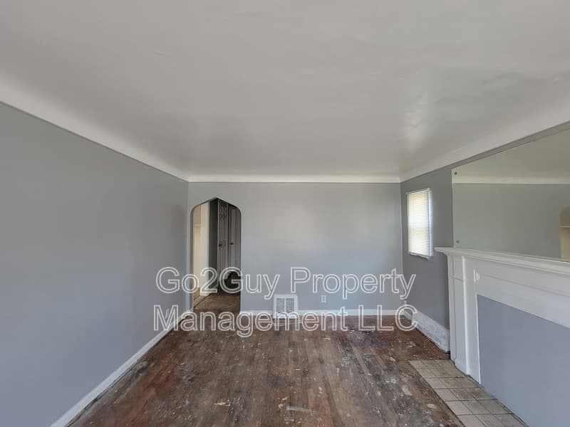 Detroit House: 10024 Pierson
