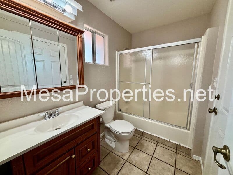 Apple Valley House: 18633 Kamana Rd.