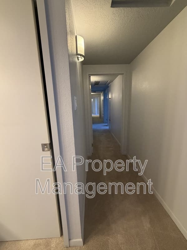 Albuquerque House: 1331 Park Ave SW