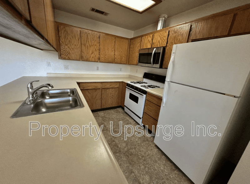 Redding Condo: 2485 Girvan Road - B