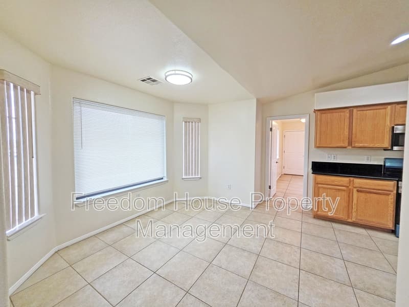 Pahrump House: 701 Mount Charleston Drive