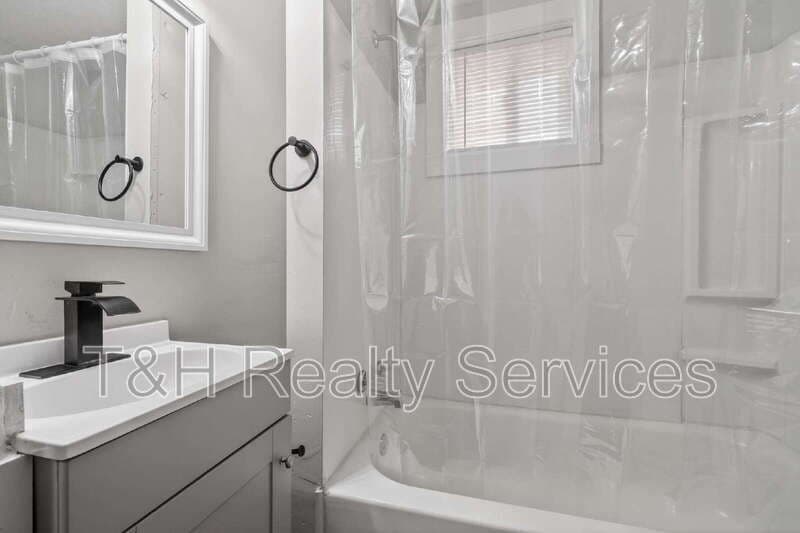 Indianapolis Townhome: 926 West 32nd Street