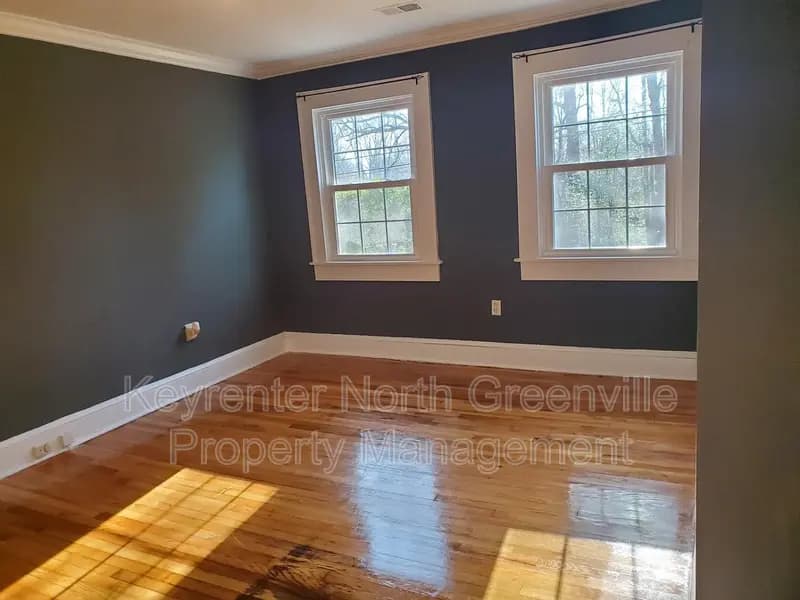 Greenville House: 127 Wedgewood Dr