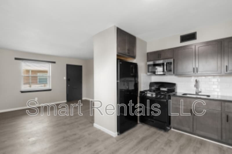 St. Louis Condo: 3112 Arsenal Street - 9