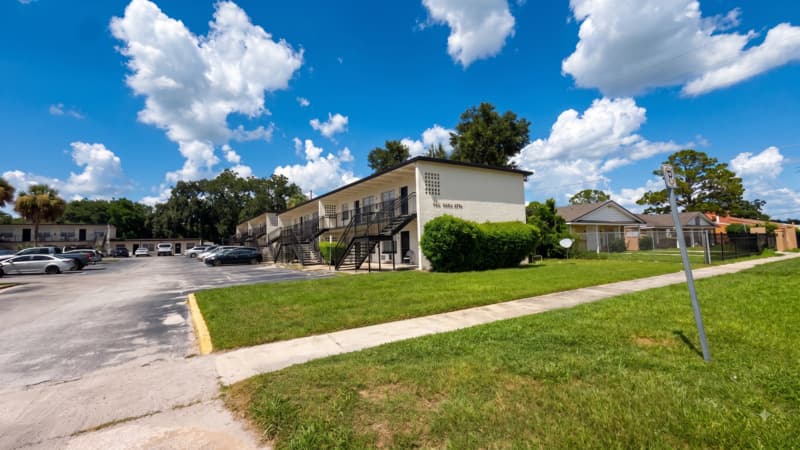 Orlando Condo: 5261 Alhambra Drive