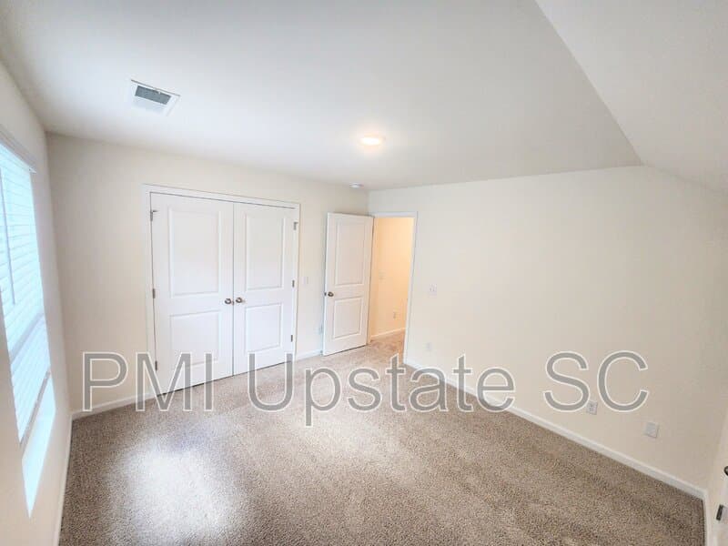 Fountain Inn House: 743 Fountainbrook Ln
