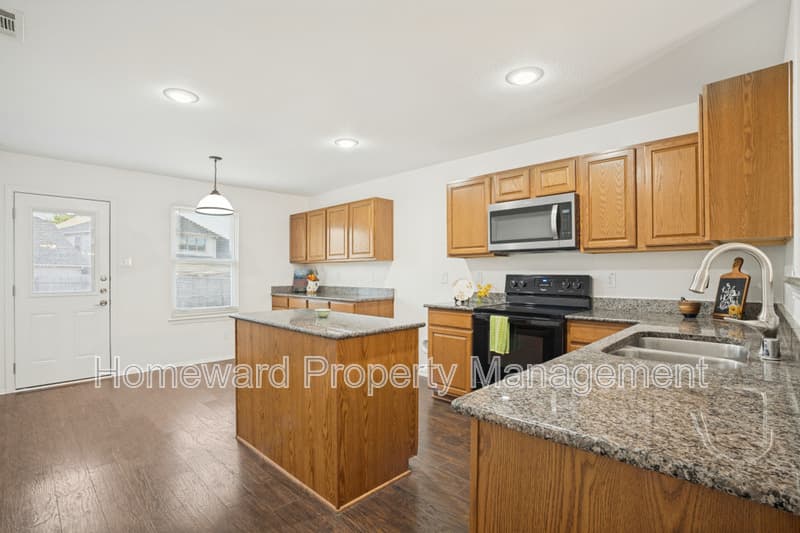 Justin House: 1224 Elkford Lane